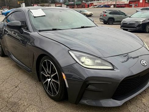 Used 2022 Toyota GR86 w/ ALL Weather Mat Package (TMS) RWD image 5