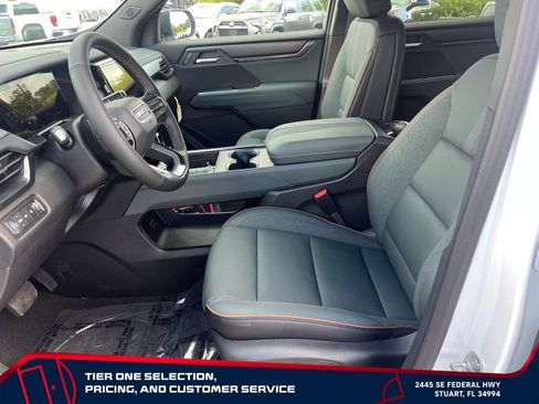 New 2026 GMC Acadia AT4 w/ Luxury Package AWD/4WD image 9
