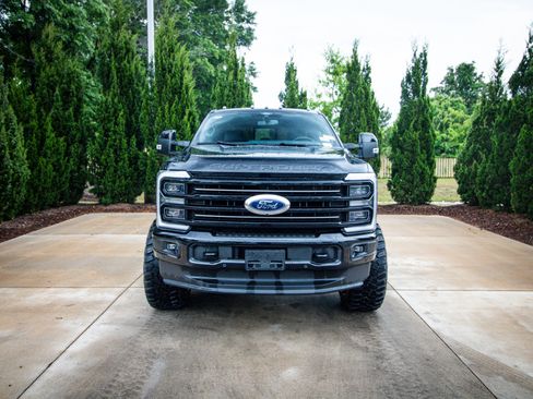 Used 2025 Ford F250 Platinum AWD/4WD image 3