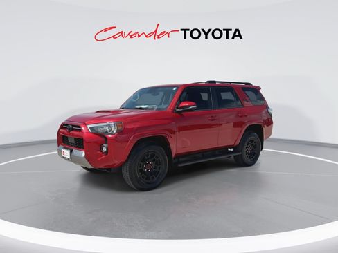 Certified 2024 Toyota 4Runner TRD Off-Road Premium w/ Moonroof Package AWD/4WD image 4
