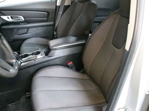 Used 2017 GMC Terrain SLE AWD/4WD image 18