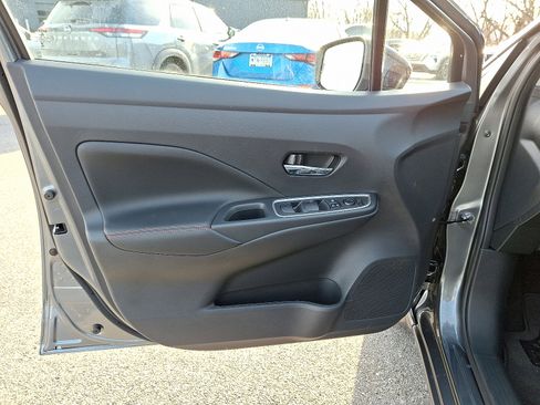 Certified 2025 Nissan Versa SR w/ Trunk Package image 15