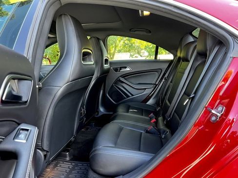 Used 2019 Mercedes-Benz CLA 250 image 21