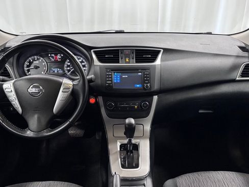 Used 2015 Nissan Sentra SV w/ Navigation Package FWD image 10
