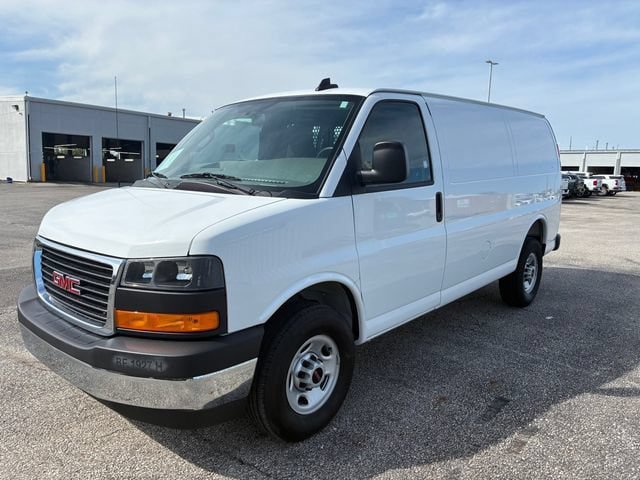 Used 2025 GMC Savana 2500 w/ Driver Convenience Package RWD image 9