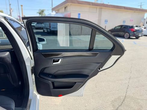 Used 2014 Mercedes-Benz E 350 Sedan image 33