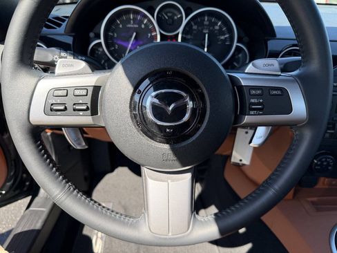 Used 2007 MAZDA MX-5 Miata Grand Touring RWD image 22
