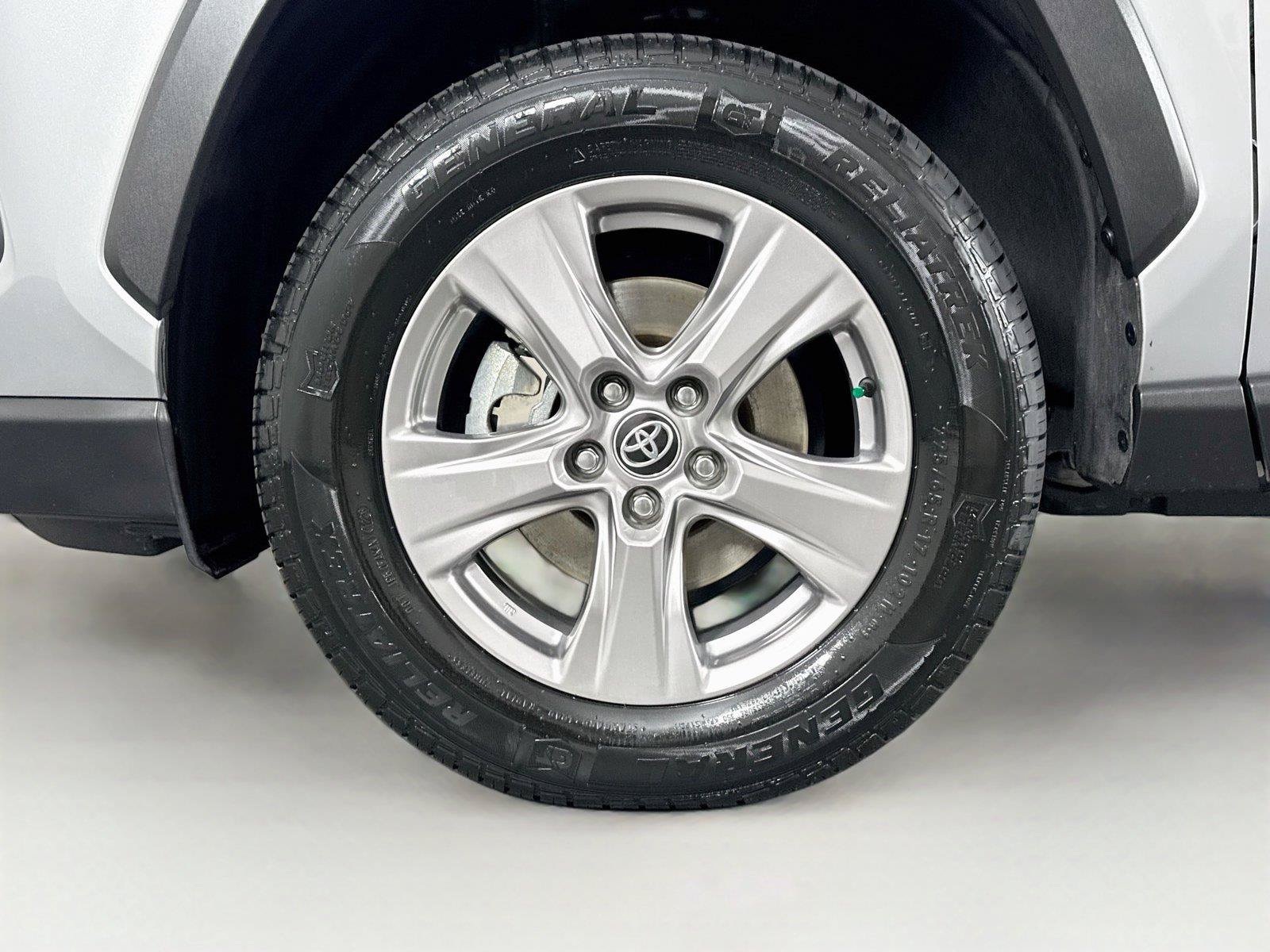 Certified 2024 Toyota RAV4 XLE AWD/4WD image 44