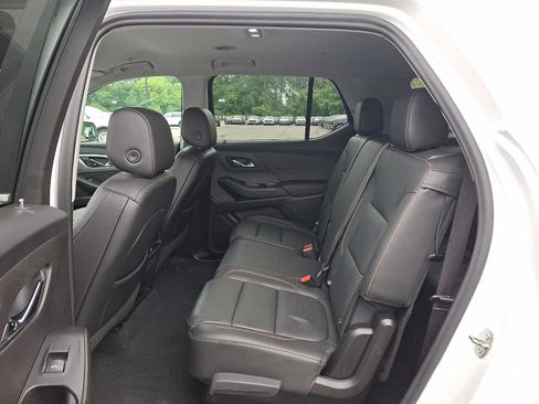 Used 2021 Chevrolet Traverse LT w/ LT Premium Package AWD/4WD image 10