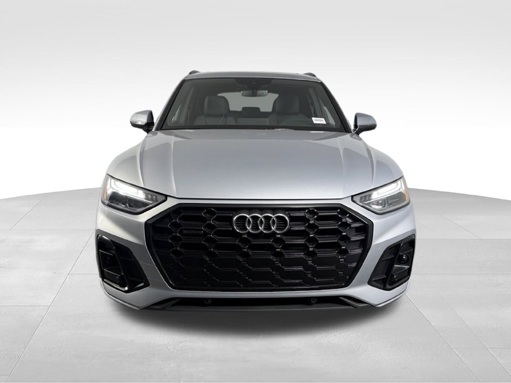 Used 2025 Audi Q5 2.0T Premium w/ Convenience Plus Package AWD/4WD image 3