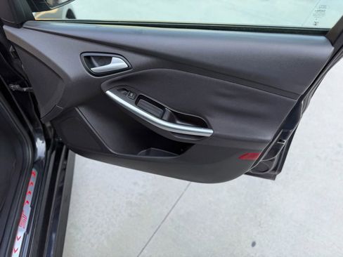 Used 2013 Ford Focus ST image 29