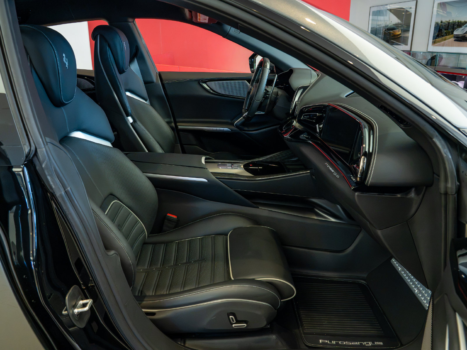 Used 2024 Ferrari Purosangue AWD/4WD image 21
