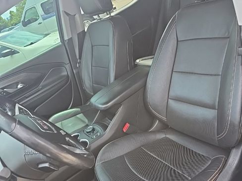 Used 2020 GMC Terrain SLT w/ GMC Pro Grade Package AWD/4WD image 16