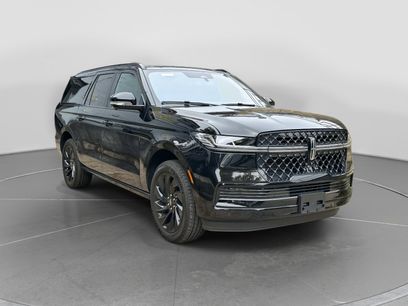 New 2025 Lincoln Navigator L Reserve w/ Jet Appearance Package