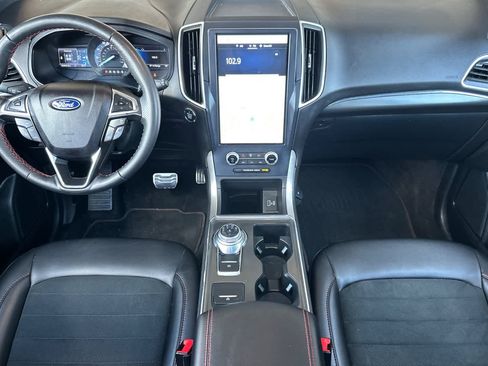 Certified 2022 Ford Edge ST-Line image 3