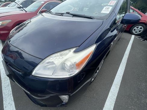 Used 2013 Toyota Prius Four FWD image 16