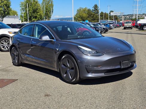 Used 2019 Tesla Model 3 RWD image 3