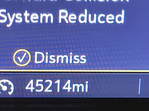 Used 2023 Buick Enclave Essence w/ Experience Buick Package image 3