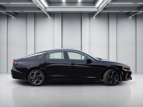 Certified 2025 Kia K5 GT-Line image 3