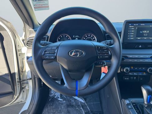 Used 2019 Hyundai Veloster 2.0 image 11