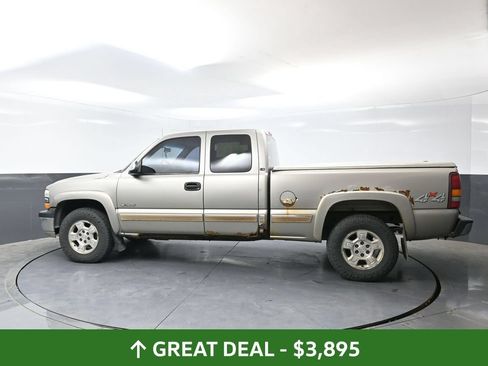 Used 2001 Chevrolet Silverado 1500 LS w/ Firm Ride Suspension Pkg AWD/4WD image 9