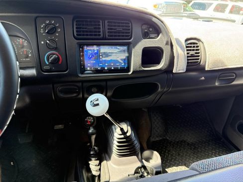 Used 2002 Dodge Ram 2500 Truck 4x4 Quad Cab image 11