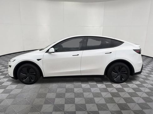Used 2026 Tesla Model Y Long Range AWD/4WD image 5