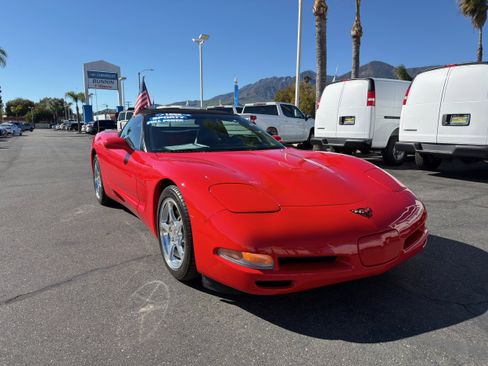 Used 2001 Chevrolet Corvette Convertible w/ Preferred Equipment Group2 image 2