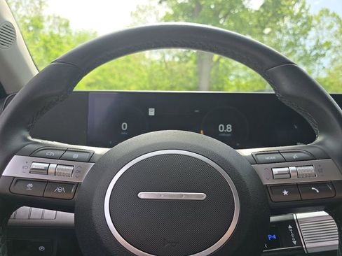 Used 2024 Hyundai Kona SEL w/ Convenience Package FWD image 27