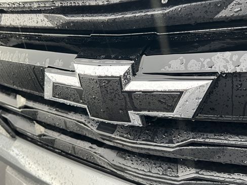 Used 2023 Chevrolet Colorado Z71 w/ Z71 Convenience Package 2 image 8