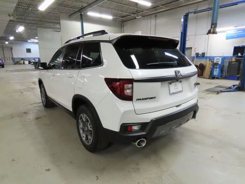 Certified 2023 Honda Passport TrailSport image 4