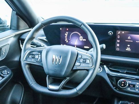 Used 2025 Buick Envista Sport Touring w/ Convenience I Package FWD image 16
