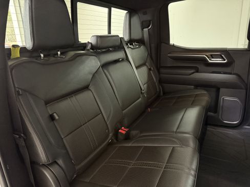 Used 2022 Chevrolet Silverado 1500 High Country w/ High Country Premium Package image 41