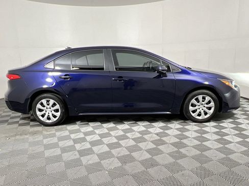 Used 2023 Toyota Corolla LE image 9