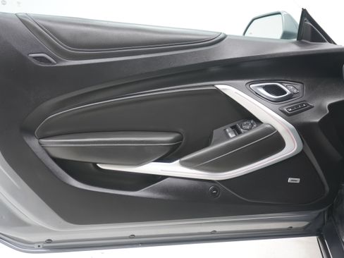 Used 2021 Chevrolet Camaro SS RWD image 14