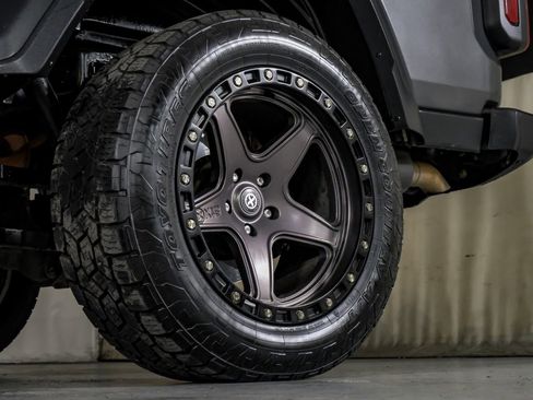 Used 2020 Jeep Gladiator Sport w/ Quick Order Package 24S image 54