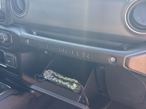 Used 2021 Jeep Wrangler Unlimited Willys image 29