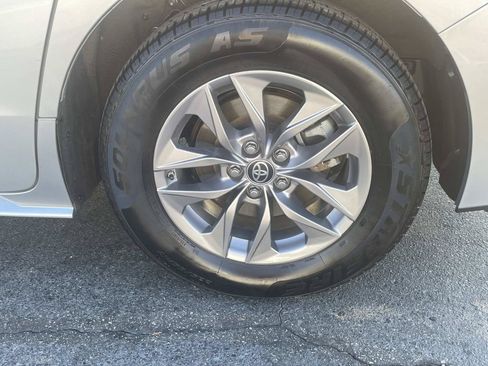 Used 2021 Toyota Sienna LE FWD image 49