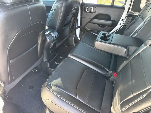 Certified 2023 Jeep Wrangler Unlimited Sahara image 20