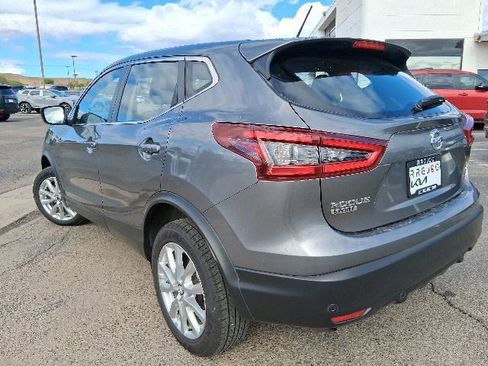 Used 2021 Nissan Rogue Sport S AWD/4WD image 3