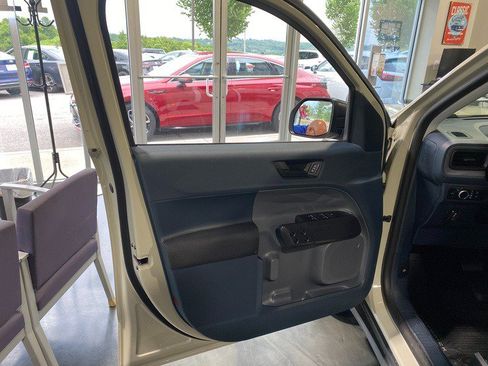 Used 2025 Ford Maverick XL w/ Equipment Group 102A AWD/4WD image 14