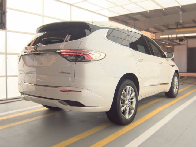 Used 2023 Buick Enclave Avenir w/ Avenir Technology Package AWD/4WD image 5