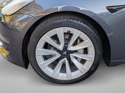 Used 2021 Tesla Model 3 Long Range image 8