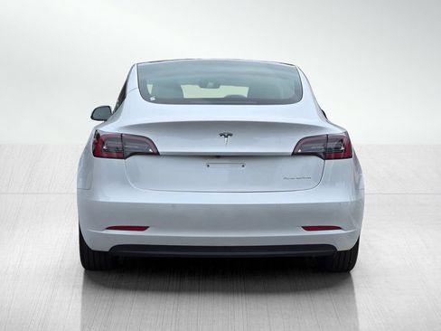 Used 2022 Tesla Model 3 Long Range AWD/4WD image 6