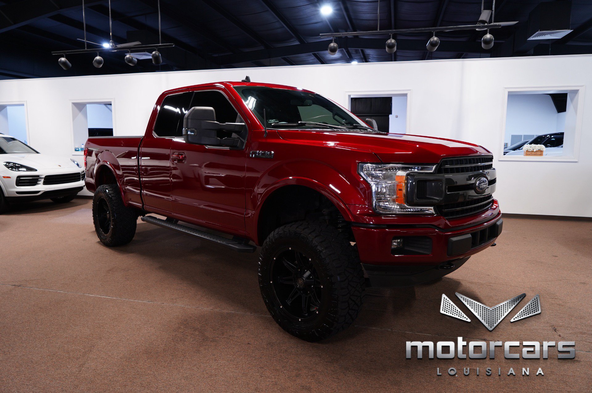 Used 2019 Ford F150 XLT w/ Equipment Group 302A Luxury AWD/4WD image 9
