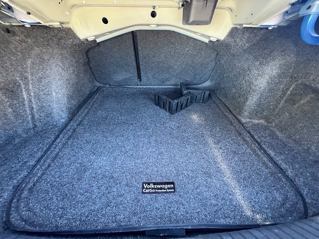 Certified 2024 Volkswagen Jetta SE w/ Panoramic Sunroof Package FWD image 28