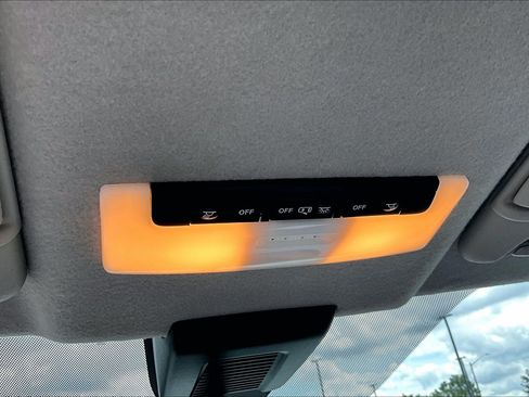 Used 2023 Nissan Kicks SV FWD image 37