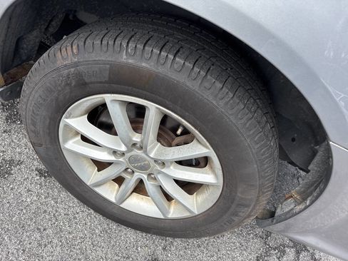 Used 2014 Dodge Grand Caravan SXT image 14