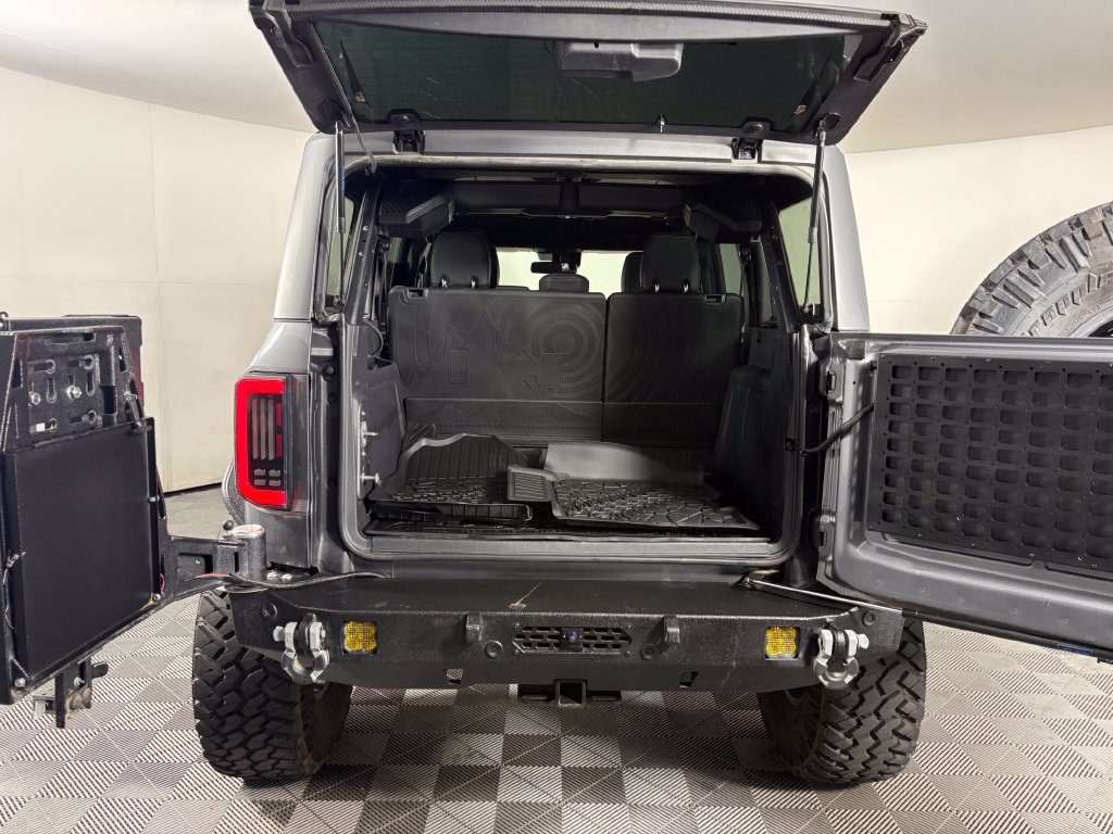 Used 2023 Ford Bronco Badlands w/ Sasquatch Package AWD/4WD image 28