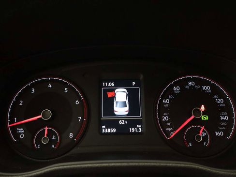 Used 2021 Volkswagen Passat 2.0T R-Line FWD image 4